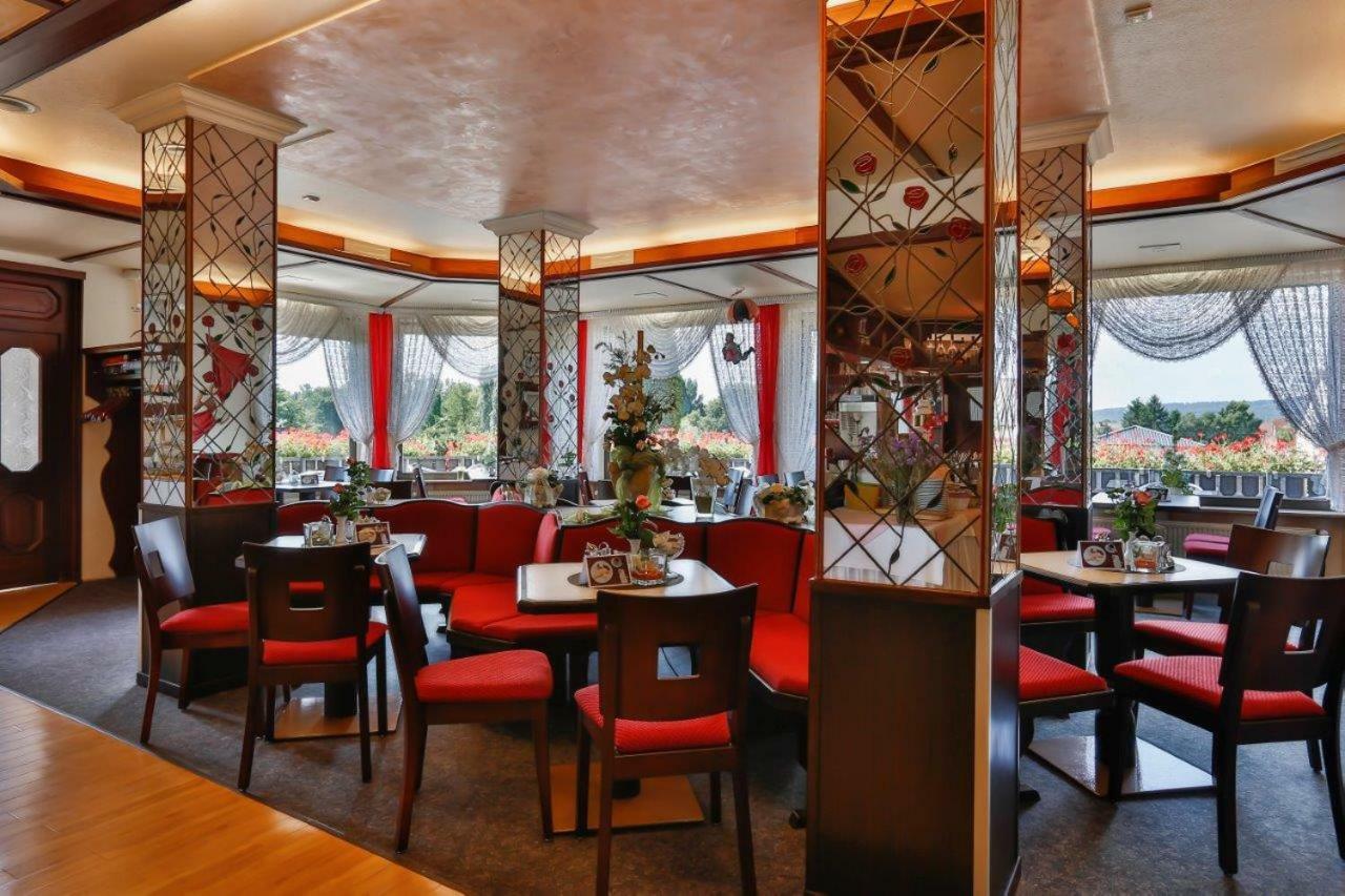Themen Hotel Terrassen Cafe 바트뮨더암다이슈터 외부 사진